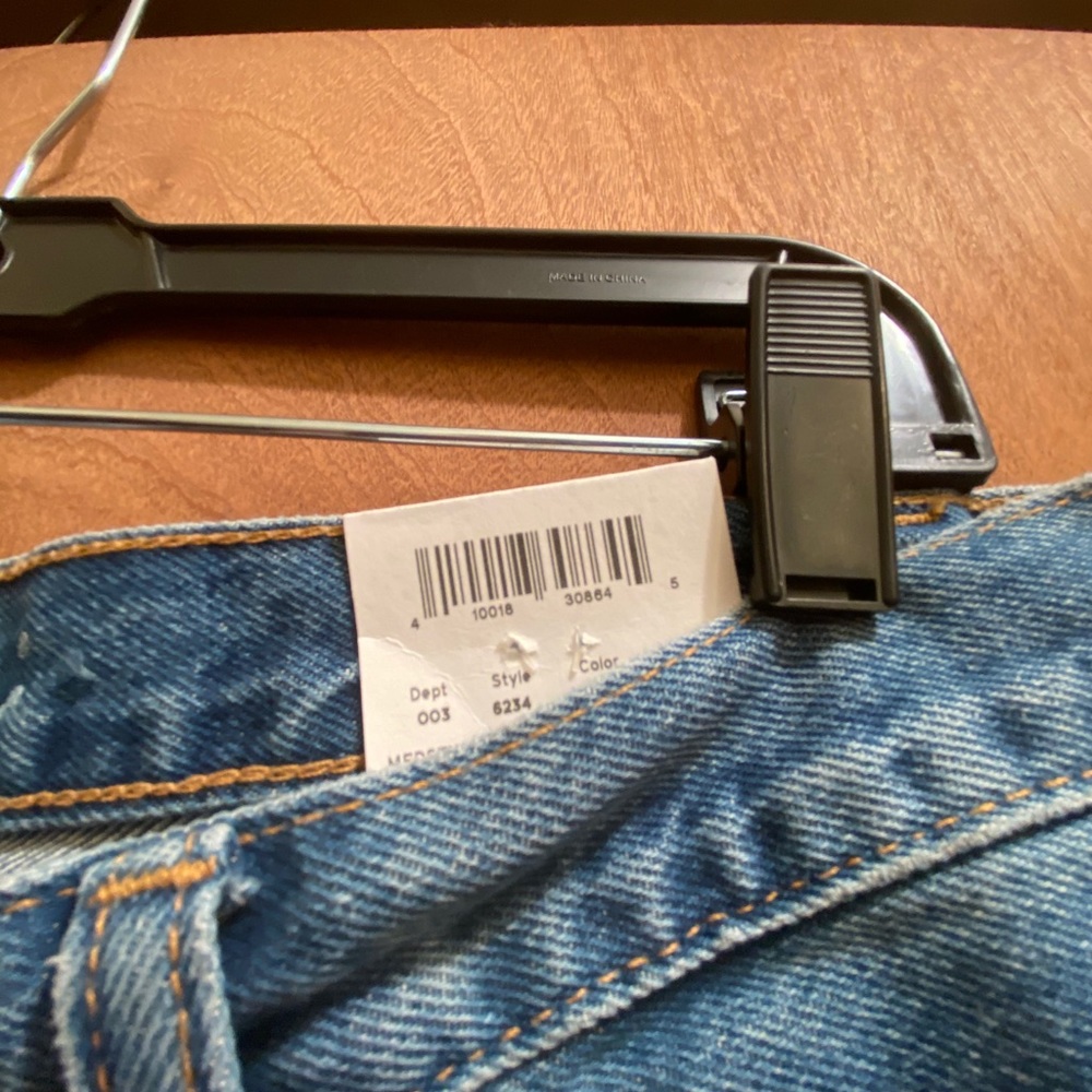 Jeans - Picture 4 of 4